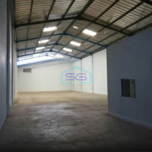 Disewakan Gudang Luas Tanah 600 m2 Lokasi di BSD Tangerang-1