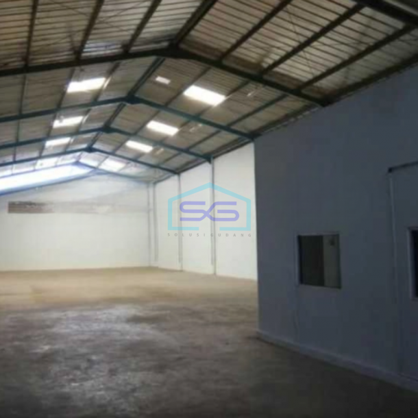 Disewakan Gudang Luas Tanah 600 m2 Lokasi di BSD Tangerang Ada Kantor-2