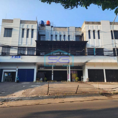 Disewakan Ruko Gandeng 3 lantai di pondok gede raya Jakarta Timur
