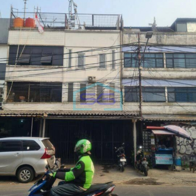 Disewakan Ruko semi Furnished di petogogan ,Panglima Polim Jakarta Selatan