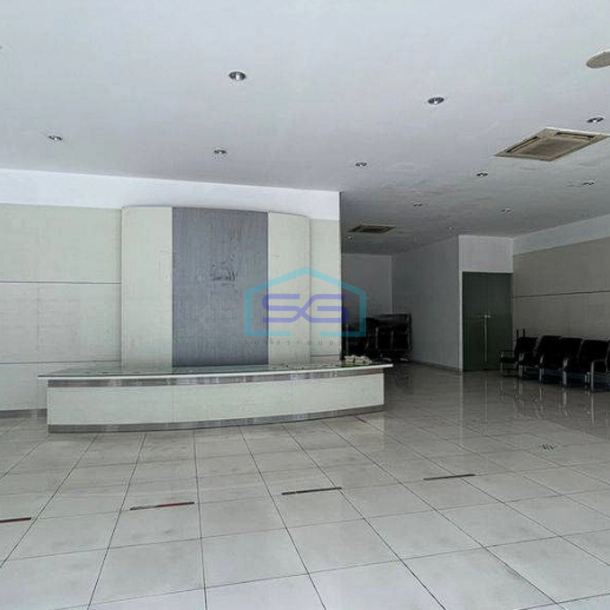 Dijual Cepat Gedung Kantor Ex. Showroom Mobil Di Sunter Jakarta Utara LB 1884m2-5