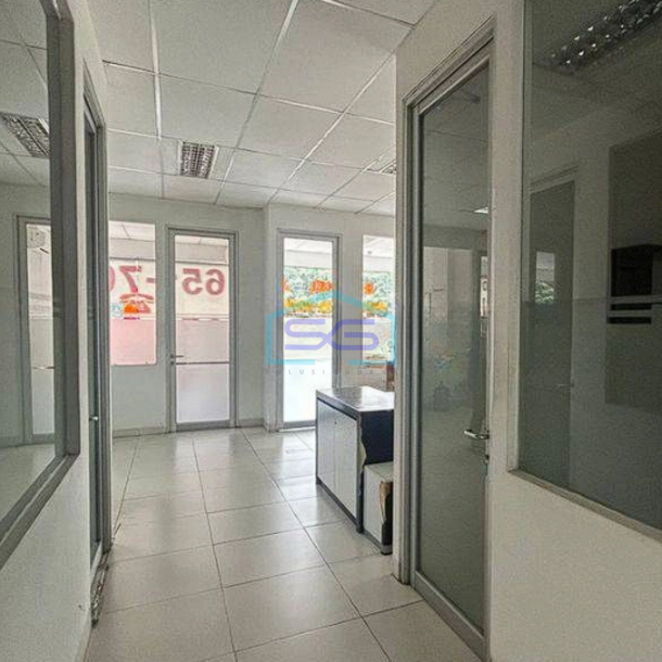 Dijual Cepat Gedung Kantor Ex. Showroom Mobil Di Sunter Jakarta Utara LB 1884m2-4
