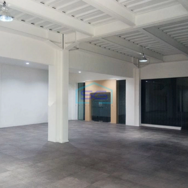 Dijual Gedung Jalan Boulevard Barat Kelapa Gading Jakarta Utara LB 600m2-6