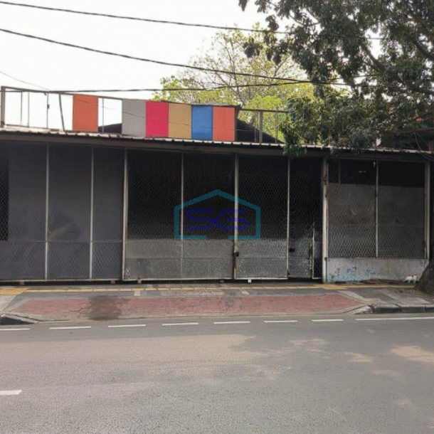 Dijual Gudang Strategis Di Raya Bekasi Timur Jatinegara Jakarta Timur Harga Di Bawah Njop! Luas 800m2-1