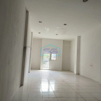 Dijual Ruko Gandeng Tiga dekat Stasiun KA Tebet Jakarta Selatan LB 400m2