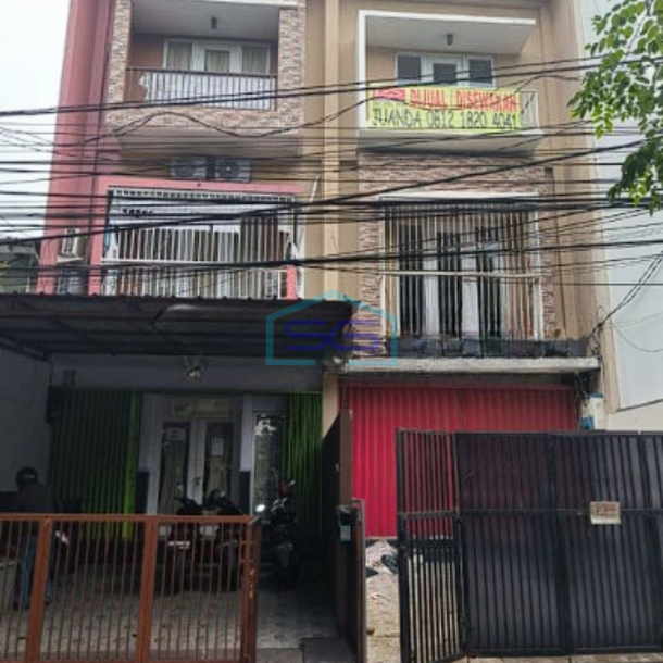 Dijual Ruko Strategis dekat Mall Kelapa Gading Jakarta Utara LB 225m2-1