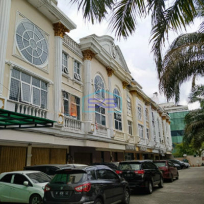 Disewakan Ruko Gandeng di Komplek Ruko Crown Palace Tebet Jakarta Selatan LB 700m2