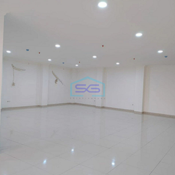 Disewakan Ruko Gandeng di Komplek Ruko Crown Palace Tebet Jakarta Selatan LB 700m2-3