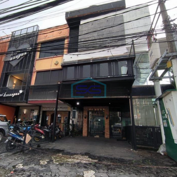 Disewakan Ruko Gandeng 3,5 Lantai Strategis Di Jalan Tebet Raya Jakarta Selatan LB 656m2-1