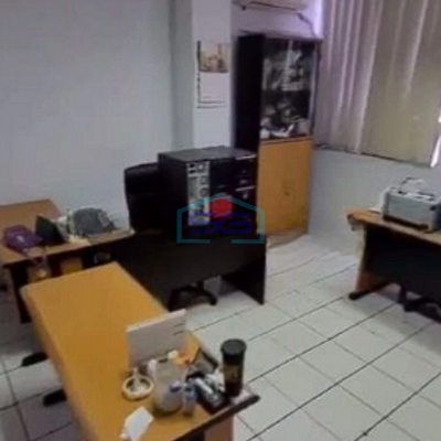 Disewakan Ruko Gandeng dekat Stasiun KA dan Pintu Tol Kemayoran Jakarta Pusat LB 1000m2