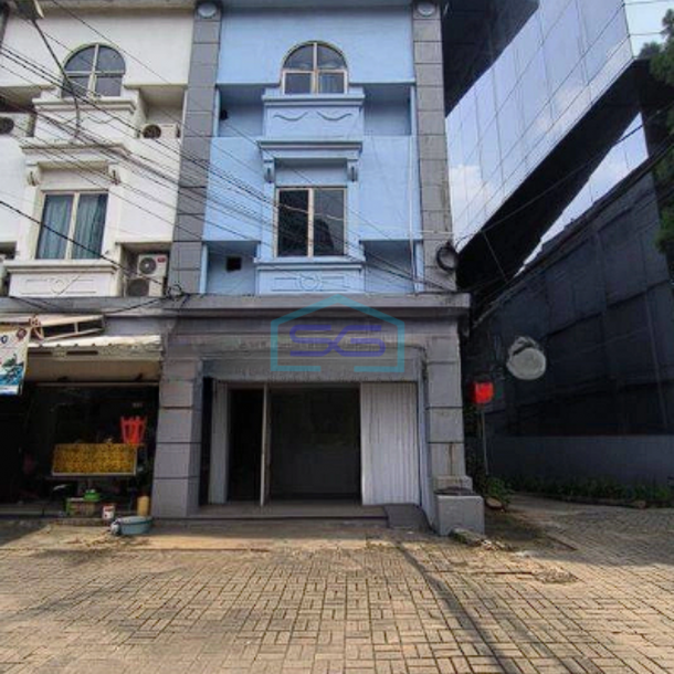 Disewakan Ruko Pancoran Jakarta Selatan 3 Lantai Lokasi Premium Harga Terjangkau LB 195m2-1