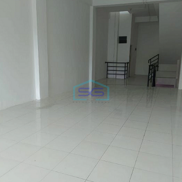 Disewakan Ruko 4 Lantai di pos Pengumben Kebon Jeruk Jakarta Barat LB 240m2-3