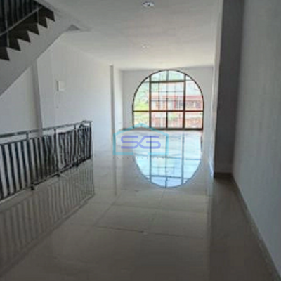 Disewakan Ruko Strategis dan Siap Pakai di Sedayu City Jakarta Timur LB 250m2-3