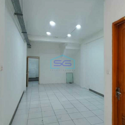 Disewakan Ruko Strategis Gunung Sahari Raya, Kemayoran Jakarta Pusat LB 288m2
