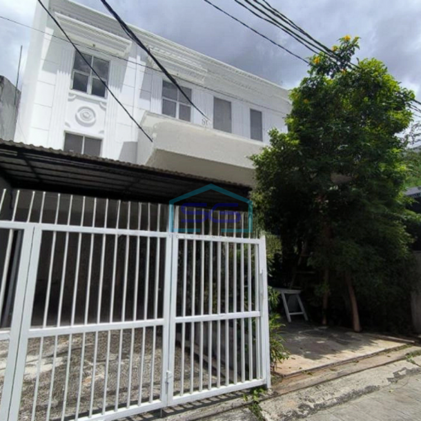 Disewakan Ruko 3 Lantai Tebet Utara Dalam, Lokasi Strategis Jakarta Selatan LB 220m2-1