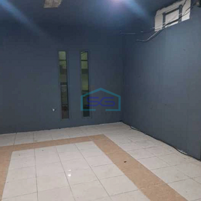 Disewakan Ruko Gandeng Strategis di Kebon Jeruk Jakarta Barat LB 540m2-2