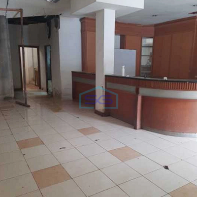 Disewakan Ruko Gandeng Strategis di Kebon Jeruk Jakarta Barat LB 540m2-4
