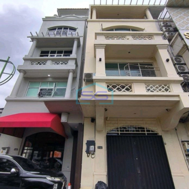 Disewakan Ruko Strategis Permata Senayan Kebayoran Lama Jakarta Selatan LB 337m2-1