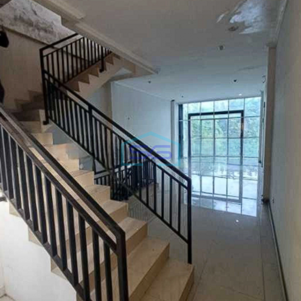 Disewakan Ruko Gandeng Strategis Jl. Kebayoran Lama Jakarta Selatan 3,5 Lantai LB 360m2-3