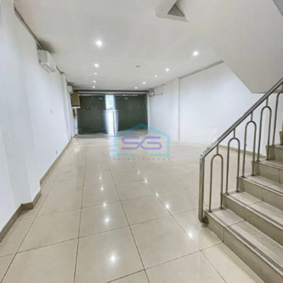 Disewakan Ruko 4 Lantai + Rooftop Di Muara Karang Penjaringan Jakarta Utara LB 552m2