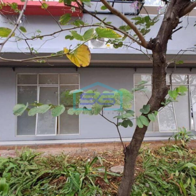 Dijual Ruko 4 Lantai Hook / Hoek Furnished Murah dan Strategis