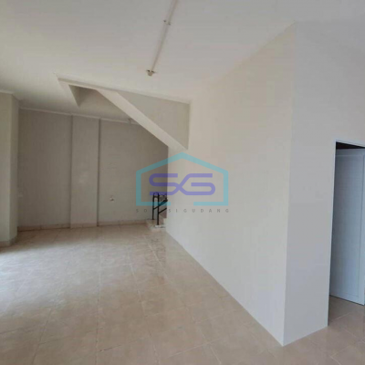 Dijual Ruko 4 Lantai Hook / Hoek Furnished Murah dan Strategis