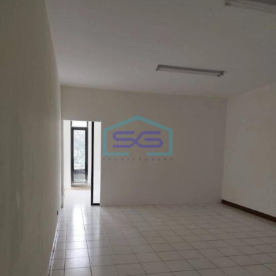 Disewakan Ruko Lokasi Strategis Jalan Boulevard Raya Kelapa Gading