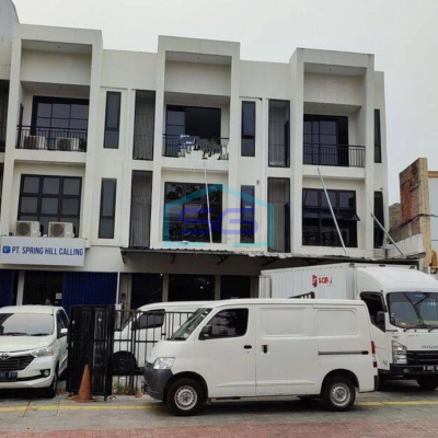 Disewa Ruko Lokasi Strategis di Tebet Timur Jakarta Selatan
