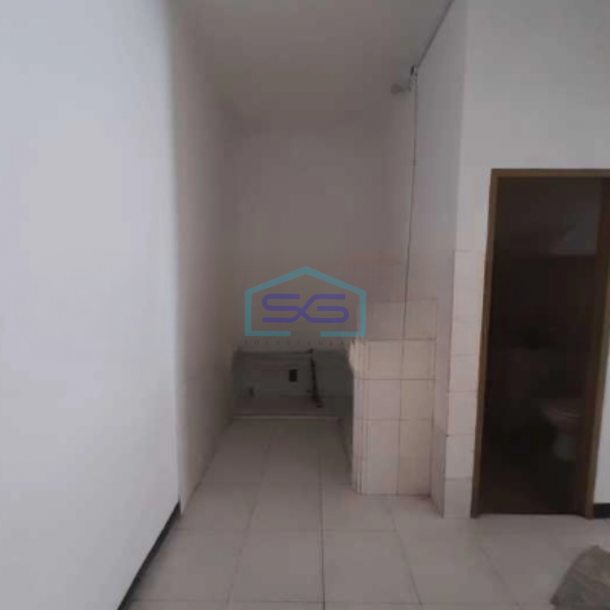 Disewakan Ruko 3 Lantai Luas Bangunan  229 m² di Blimbing Malang-1