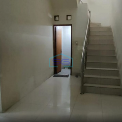 Dijual Ruko Siap Huni Rendeng Dekat Tol Moh Toha Bandung Parkir Luas LT 258m2