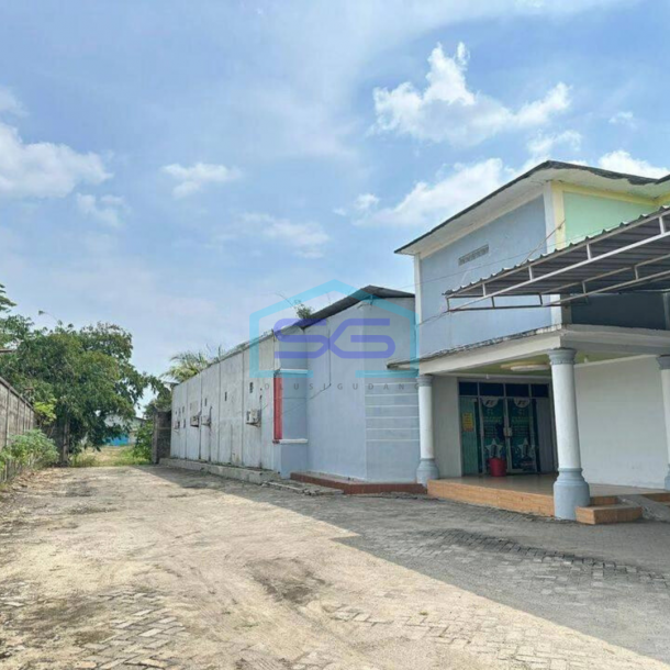 Dijual Cepat Rumah dan Gudang di Lintas Sumatera Lampung Tengah-1