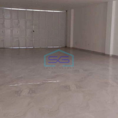 Disewakan ex Showroom bisa jadi Gudang di jl Riau Bandung