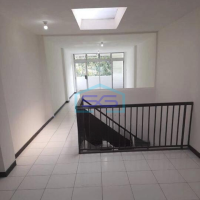 Dijual Cepat Ruko di Cicadas Ahmad Yani Strategis