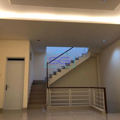 Dijual Ruko Rendeng di Moh Toha Bandung