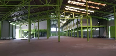 Disewakan gudang di Pulo gadung luas bangunan 5800m