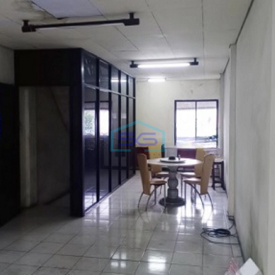 Dijual Ruko Cocok Untuk Bubut, Kantor, Strategis di Pangeran Jayakarta Jakarta Pusat LB 225m2-3