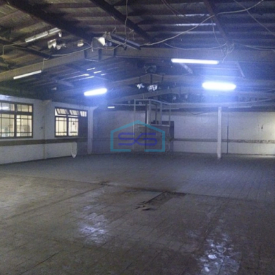 Dijual Gedung Kantor Ada Lift Barang Zona Campuran di Tanjung Duren Jakarta Barat LB 900m2-4