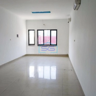 Disewakan Ruko 3 Lantai Siap Pakai Strategis di Jalan Lebar Roxy Jakarta Pusat LB 120m2