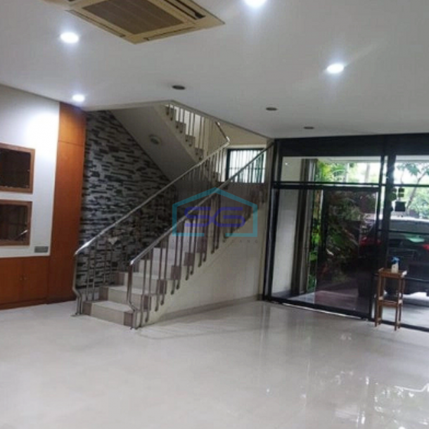 Disewakan Gedung Lokasi Strategis Ada Lift Barang di Cideng Jakarta Pusat LB 720m2-4