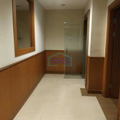 Disewakan Gedung Lokasi Strategis Ada Lift Barang di Cideng Jakarta Pusat LB 720m2