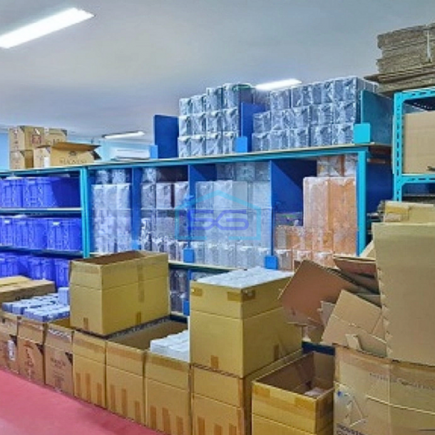 Disewakan Gudang Bisa Jadi Pabrik Jalan Masuk Kontainer Kawasan Industri di Serpong Tangerang LB 620m2-4