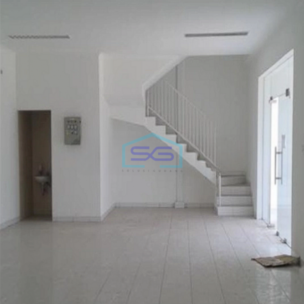 Disewakan Gudang Ada Loading Dock Strategis Pinggir Jalan di Jababeka Bekasi LT 1320m2-3