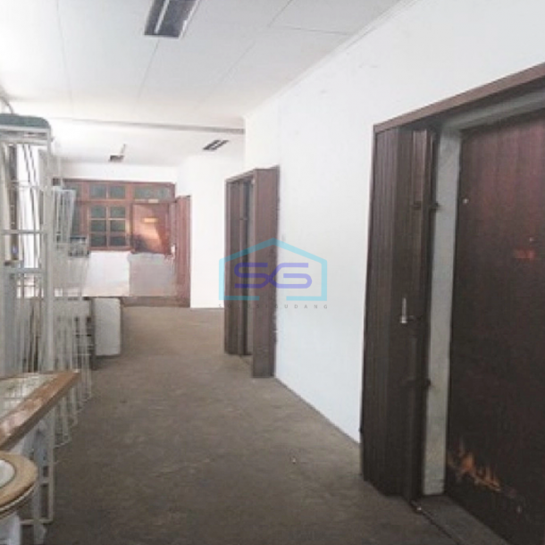 Dijual Gudang Ada Lift Barang Loading Dock di Tanjung Duren Jakarta Barat LB 900m2-3