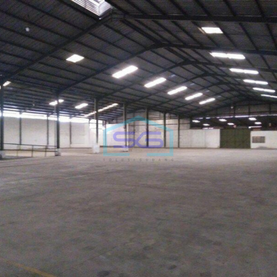Disewakan Gudang Siap Pakai Bonus Bangunan di Cikarang, Cibarusah