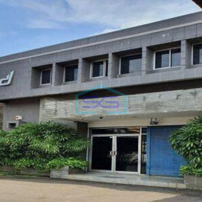 Dijual Gudang dan Kantor, Siap Pakai, Zona Komersial di Kebon Jeruk
