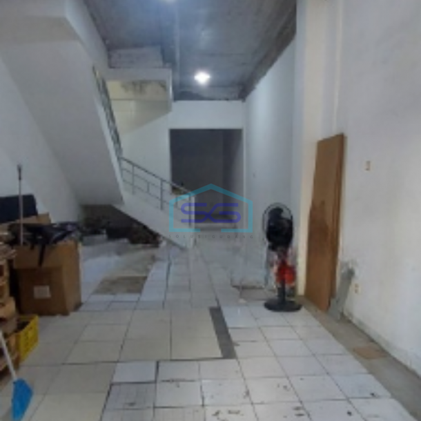 Disewakan Ruko Pelangi Taman Palem Jakarta Barat Termurah Rapi Siap Pakai Akses Jalan Lebar LB 180m2-6