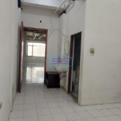 Disewakan Ruko Pelangi Taman Palem Jakarta Barat Termurah Rapi Siap Pakai Akses Jalan Lebar LB 180m2