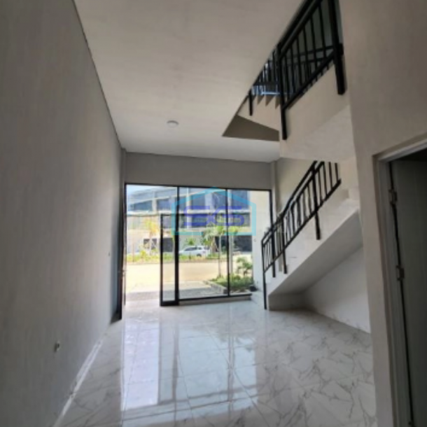 Disewakan Gudang Luas Bangunan 369m2 Lantai Sudah Epoxy Rapih Siap Pakai di Kotabumi Tangerang-4