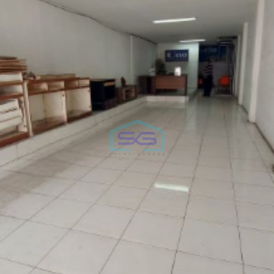 Dijual Ruko di Jalan Raya Roxy Jakarta Pusat Luas Bangunan 234m² HGB Bagus 3,5 lantai