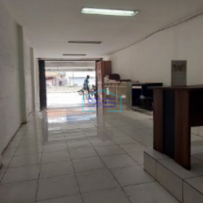 Dijual Ruko di Jalan Raya Roxy Jakarta Pusat Luas Bangunan 234m² HGB Bagus 3,5 lantai